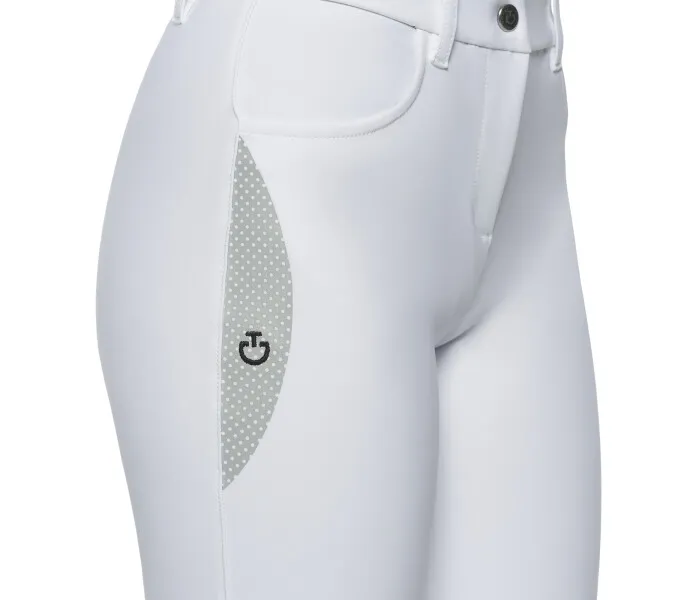 21FWM PAA011 JE010 0001 03 kuva