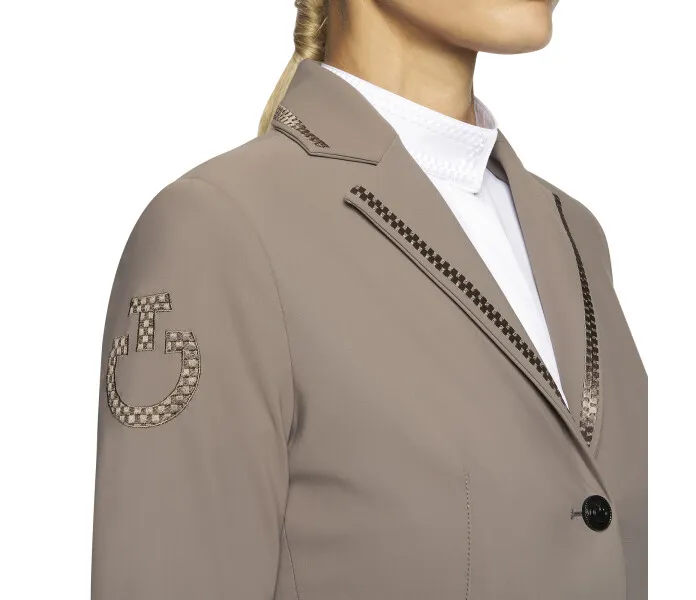 21FWM GGD038 JE115 8960 05 image